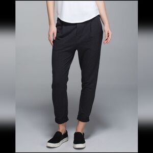 Lululemon stress less pant..8 deep navy